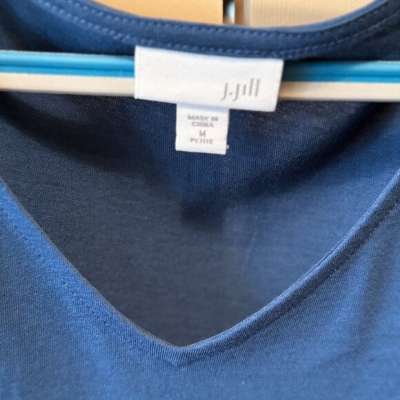 J. Jill Short Sleeve V Neck Tee - Picture 2 of 3